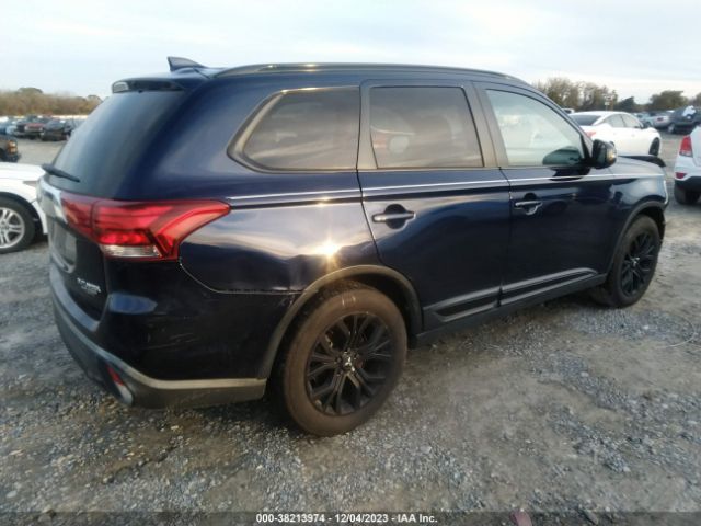 Photo 3 VIN: JA4AD3A38JZ037100 - MITSUBISHI OUTLANDER 