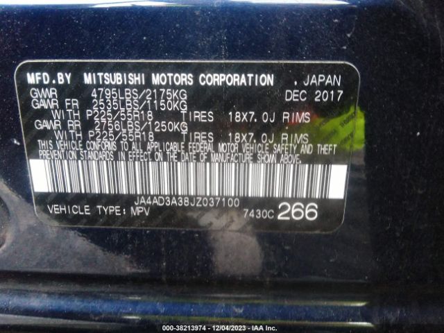 Photo 8 VIN: JA4AD3A38JZ037100 - MITSUBISHI OUTLANDER 