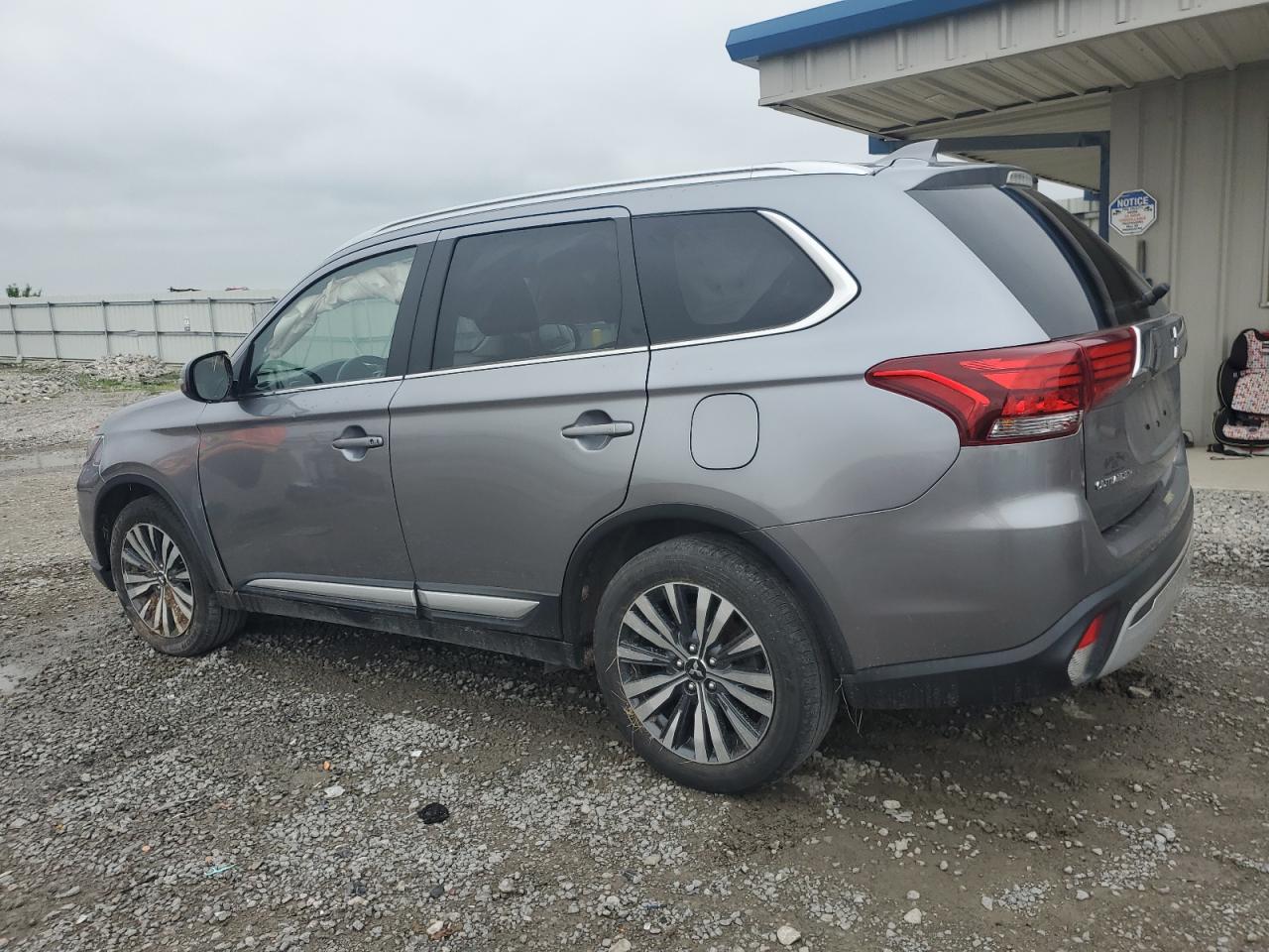 Photo 1 VIN: JA4AD3A38LZ033888 - MITSUBISHI OUTLANDER 