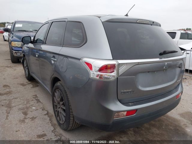 Photo 2 VIN: JA4AD3A39EZ010445 - MITSUBISHI OUTLANDER 