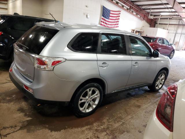 Photo 2 VIN: JA4AD3A39EZ015872 - MITSUBISHI OUTLANDER 