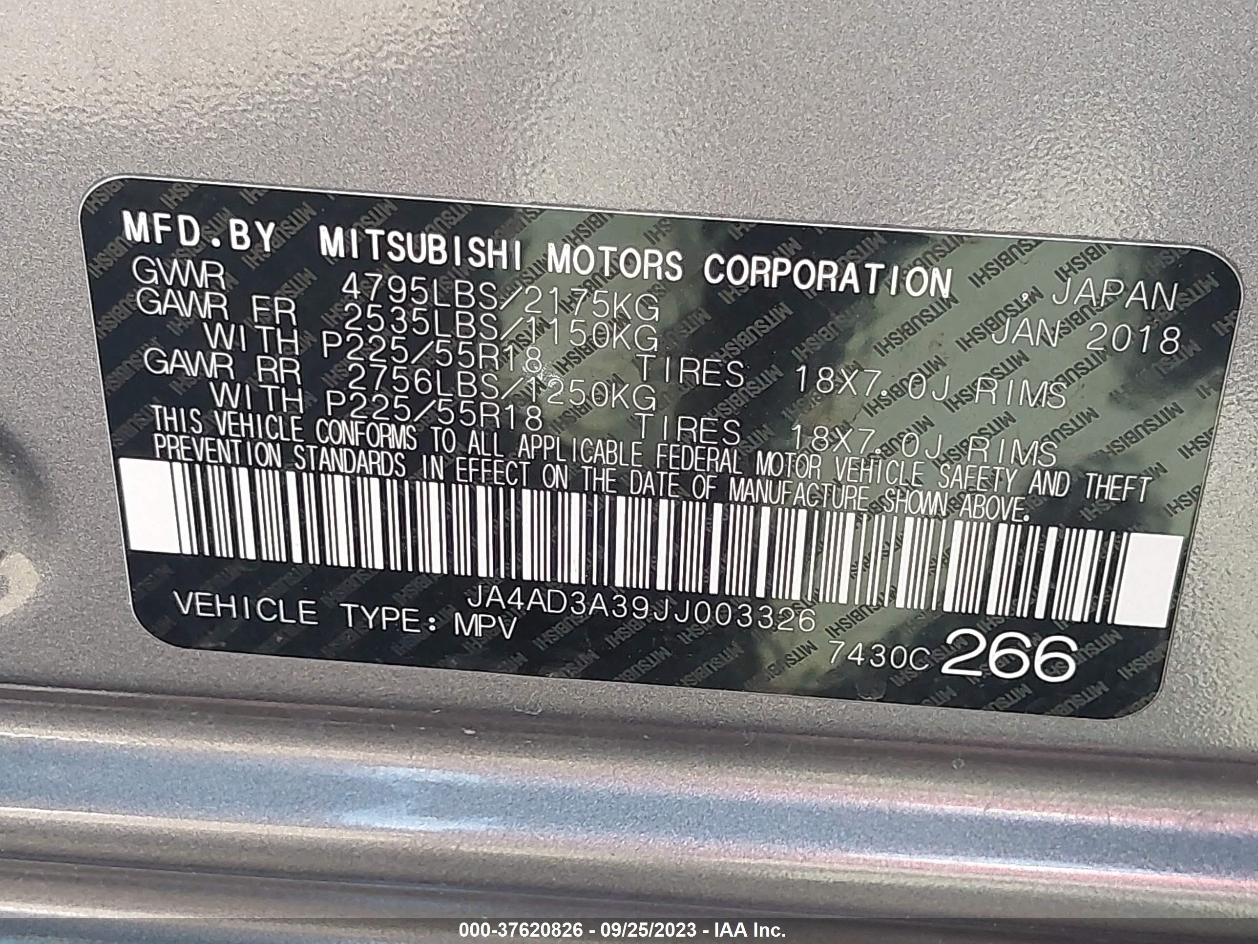 Photo 8 VIN: JA4AD3A39JJ003326 - MITSUBISHI OUTLANDER 