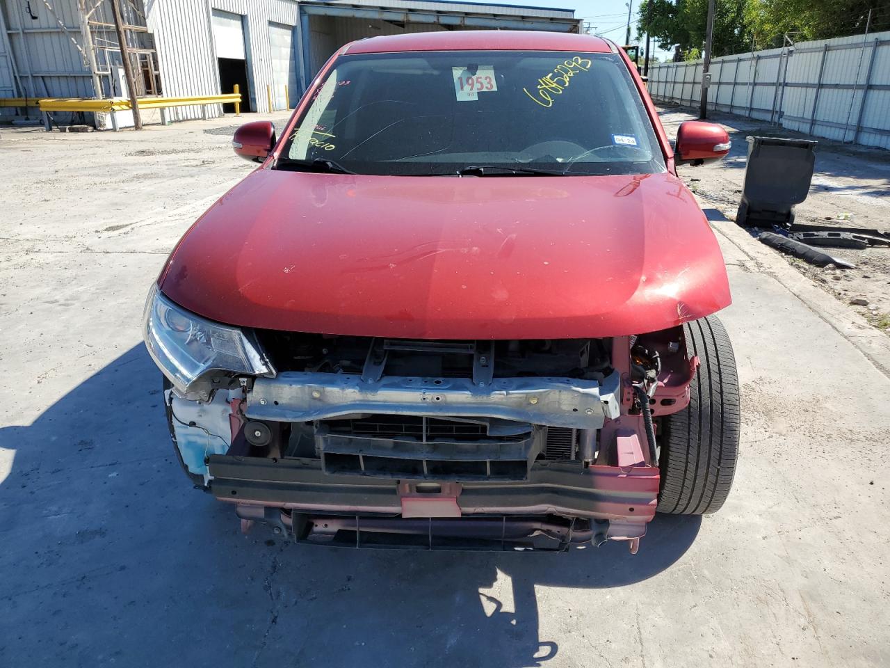 Photo 4 VIN: JA4AD3A39JZ006048 - MITSUBISHI OUTLANDER 