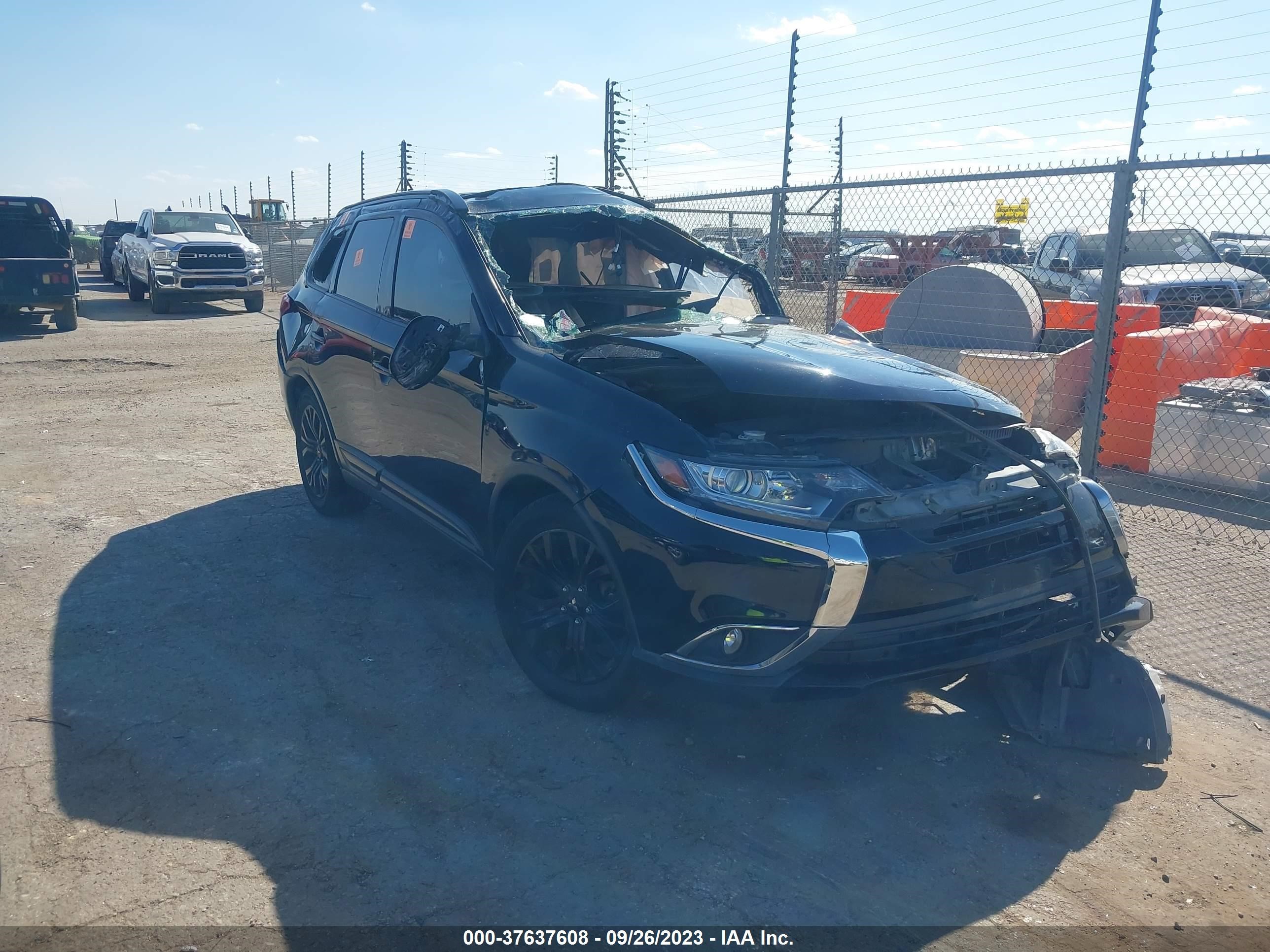 Photo 0 VIN: JA4AD3A39JZ021469 - MITSUBISHI OUTLANDER 