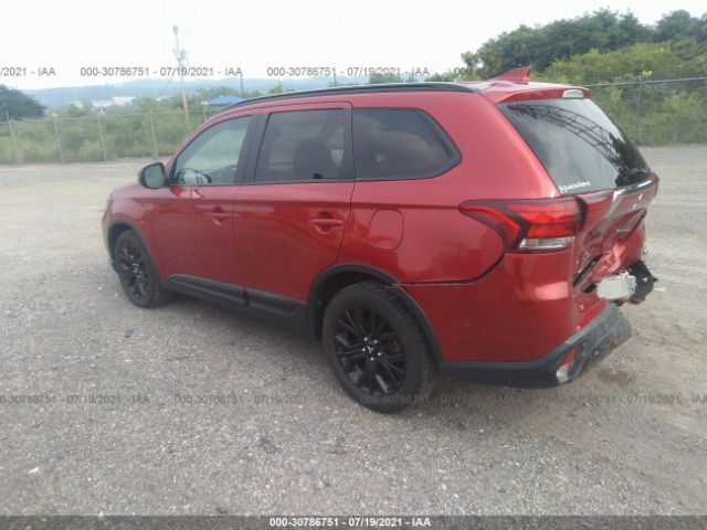 Photo 2 VIN: JA4AD3A39KZ051007 - MITSUBISHI OUTLANDER 