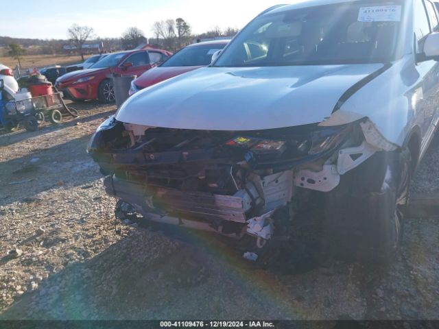 Photo 5 VIN: JA4AD3A39KZ053212 - MITSUBISHI OUTLANDER 