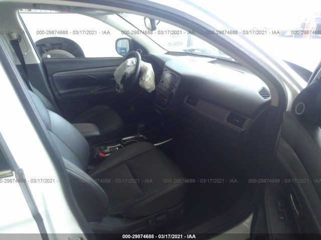 Photo 4 VIN: JA4AD3A39KZ055221 - MITSUBISHI OUTLANDER 