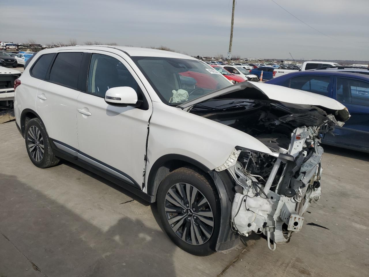 Photo 3 VIN: JA4AD3A39LZ016131 - MITSUBISHI OUTLANDER 