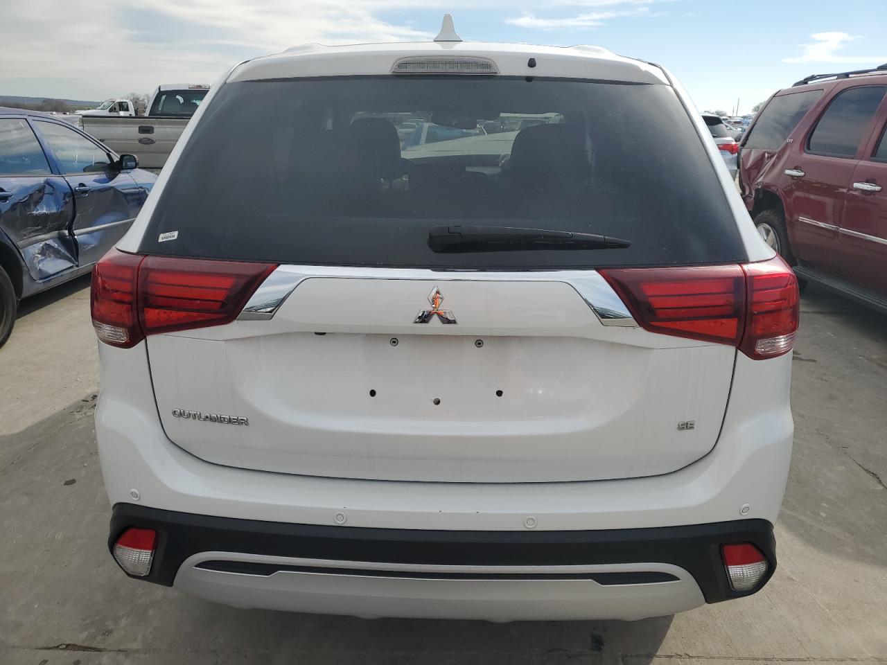 Photo 5 VIN: JA4AD3A39LZ016131 - MITSUBISHI OUTLANDER 