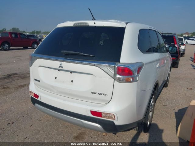 Photo 3 VIN: JA4AD3A3XFZ004980 - MITSUBISHI OUTLANDER 