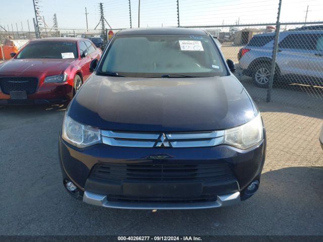 Photo 5 VIN: JA4AD3A3XFZ010472 - MITSUBISHI OUTLANDER 