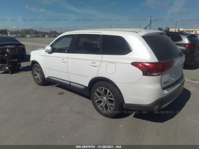 Photo 2 VIN: JA4AD3A3XGZ017441 - MITSUBISHI OUTLANDER 