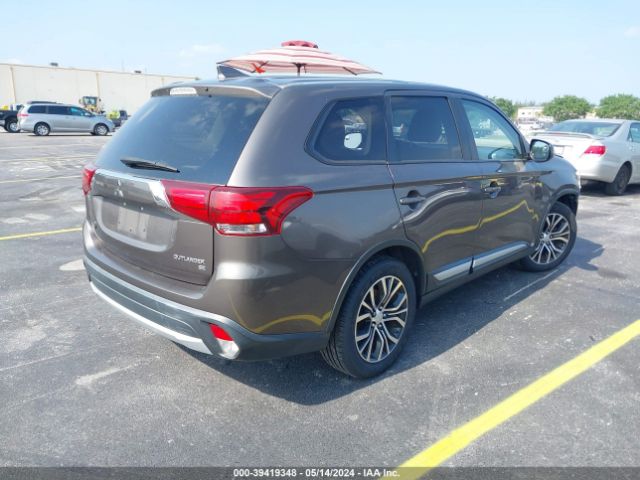 Photo 3 VIN: JA4AD3A3XHZ001192 - MITSUBISHI OUTLANDER 