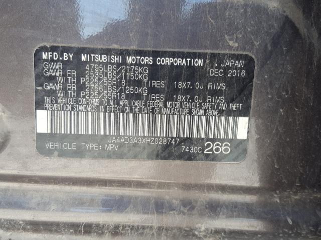 Photo 9 VIN: JA4AD3A3XHZ028747 - MITSUBISHI OUTLANDER 