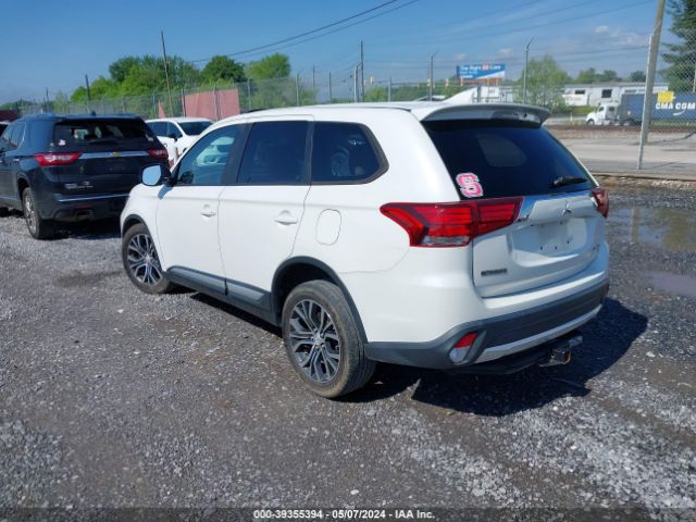 Photo 2 VIN: JA4AD3A3XHZ036797 - MITSUBISHI OUTLANDER 