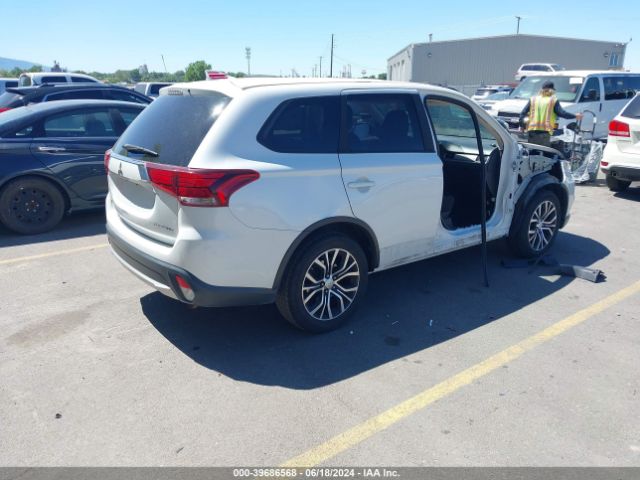 Photo 3 VIN: JA4AD3A3XHZ044348 - MITSUBISHI OUTLANDER 