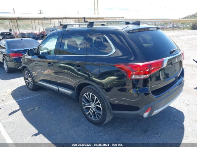 Photo 2 VIN: JA4AD3A3XJJ005473 - MITSUBISHI OUTLANDER 