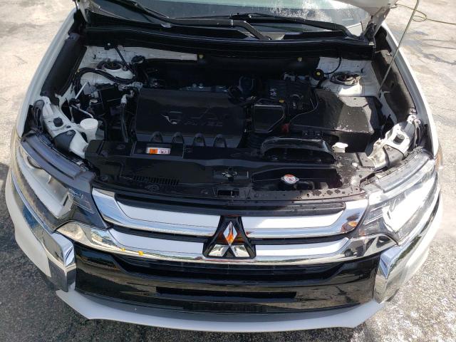 Photo 10 VIN: JA4AD3A3XJZ001585 - MITSUBISHI OUTLANDER 