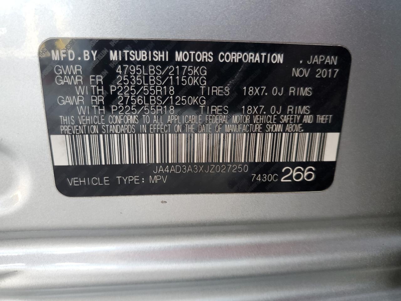 Photo 12 VIN: JA4AD3A3XJZ027250 - MITSUBISHI OUTLANDER 