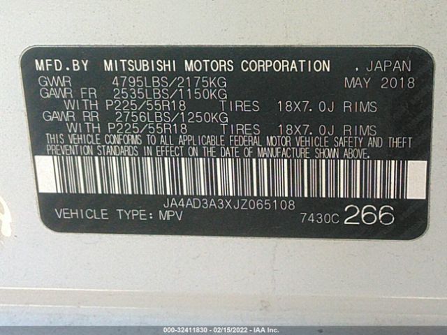 Photo 8 VIN: JA4AD3A3XJZ065108 - MITSUBISHI OUTLANDER 