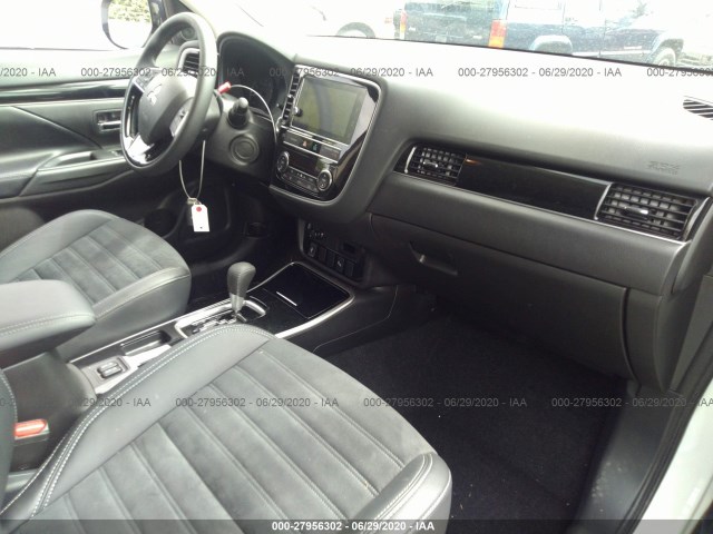 Photo 4 VIN: JA4AD3A3XKZ012779 - MITSUBISHI OUTLANDER 