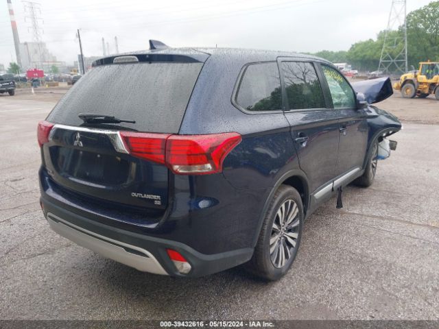 Photo 3 VIN: JA4AD3A3XKZ016721 - MITSUBISHI OUTLANDER 