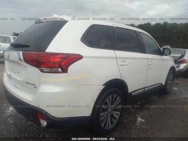 Photo 3 VIN: JA4AD3A3XKZ018324 - MITSUBISHI OUTLANDER 