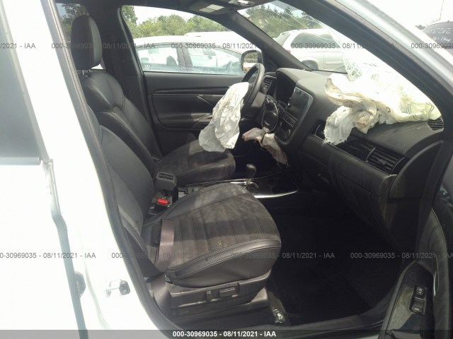 Photo 4 VIN: JA4AD3A3XKZ030389 - MITSUBISHI OUTLANDER 