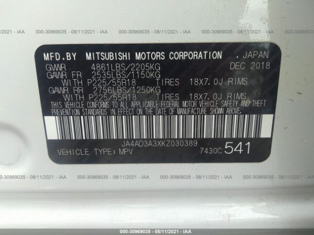 Photo 8 VIN: JA4AD3A3XKZ030389 - MITSUBISHI OUTLANDER 