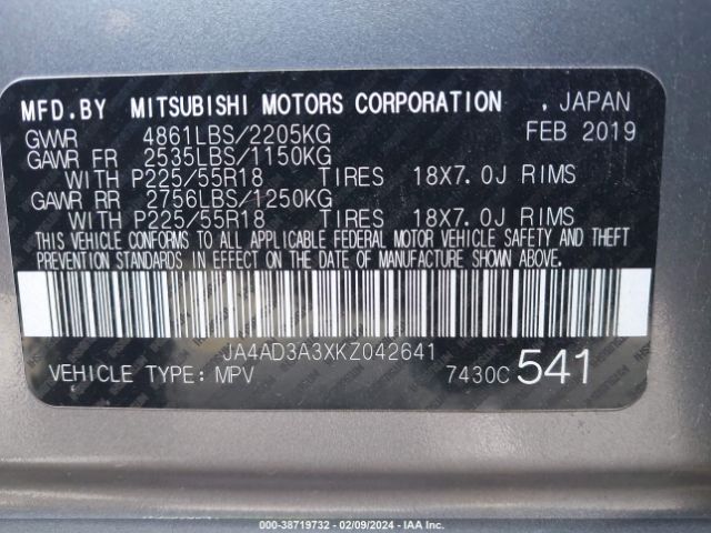 Photo 8 VIN: JA4AD3A3XKZ042641 - MITSUBISHI OUTLANDER 