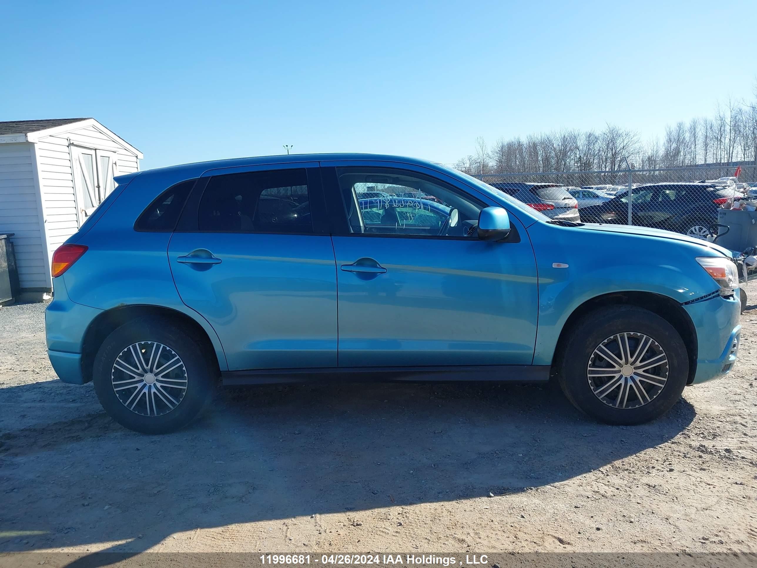 Photo 13 VIN: JA4AH3AU0BZ601594 - MITSUBISHI RVR 