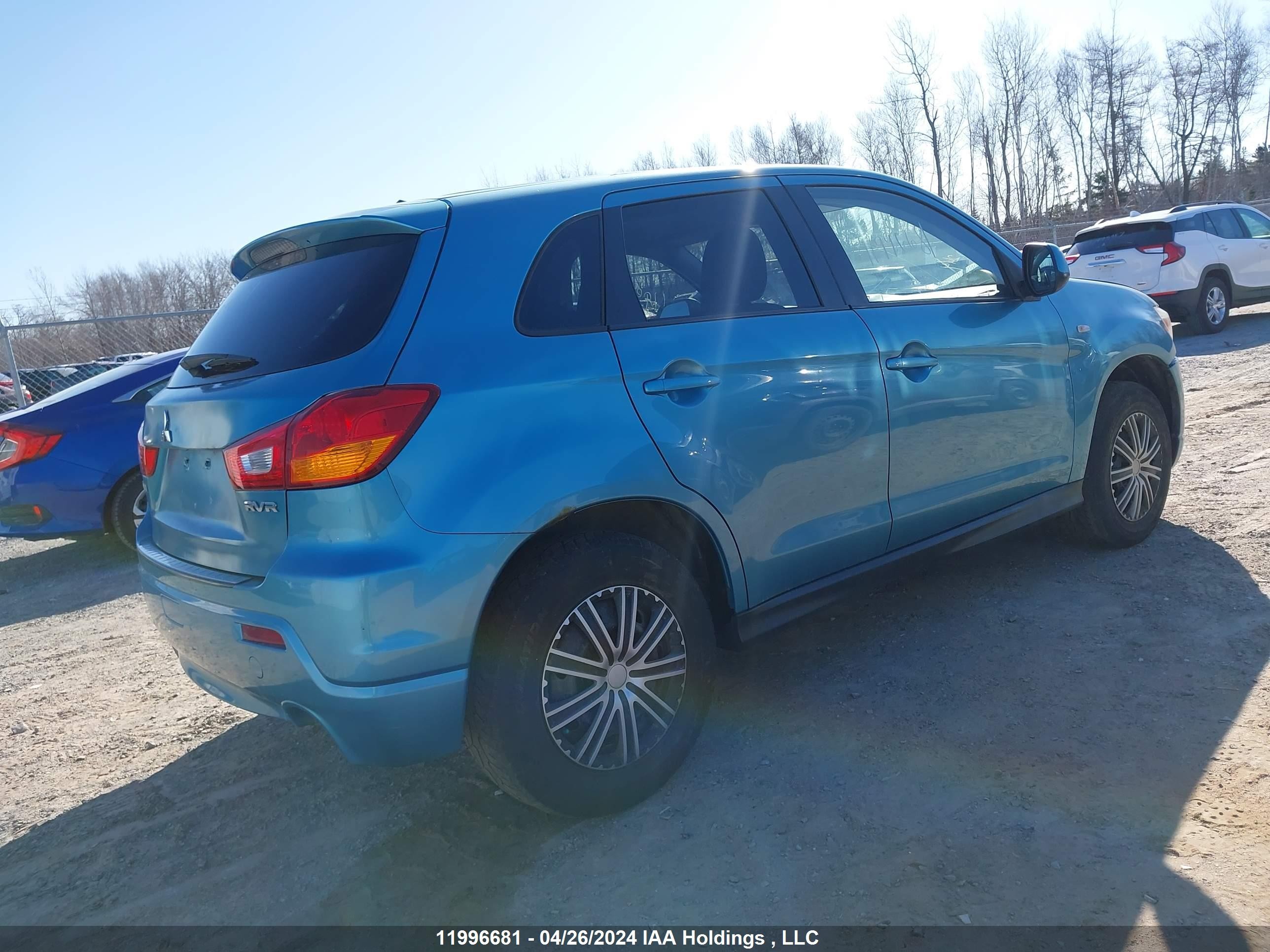 Photo 3 VIN: JA4AH3AU0BZ601594 - MITSUBISHI RVR 