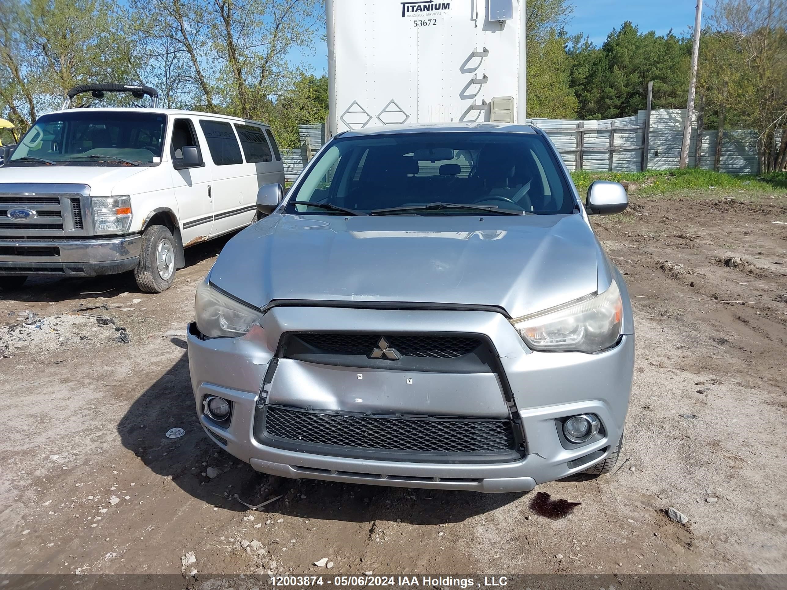 Photo 11 VIN: JA4AH3AU4CZ600157 - MITSUBISHI RVR 