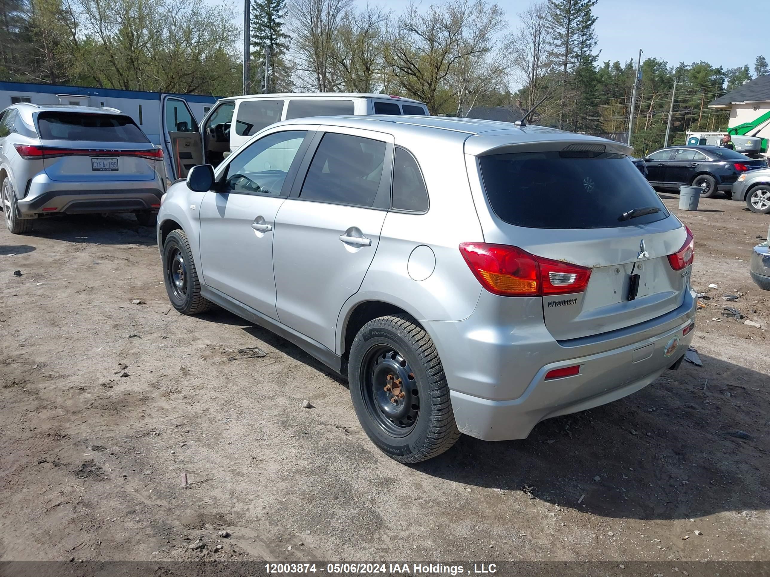 Photo 2 VIN: JA4AH3AU4CZ600157 - MITSUBISHI RVR 