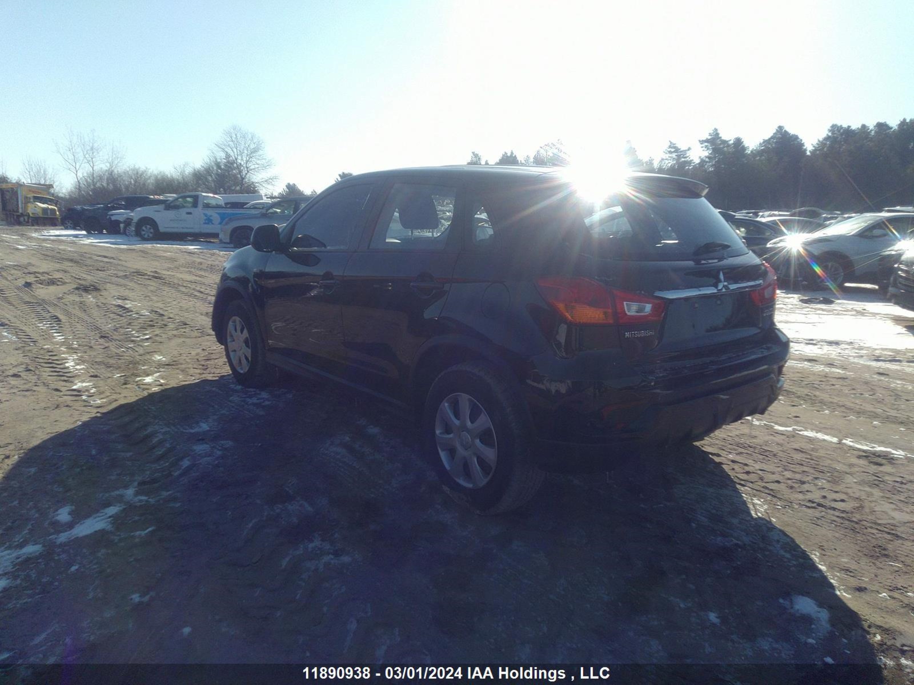 Photo 13 VIN: JA4AH3AU8KU605146 - MITSUBISHI RVR 