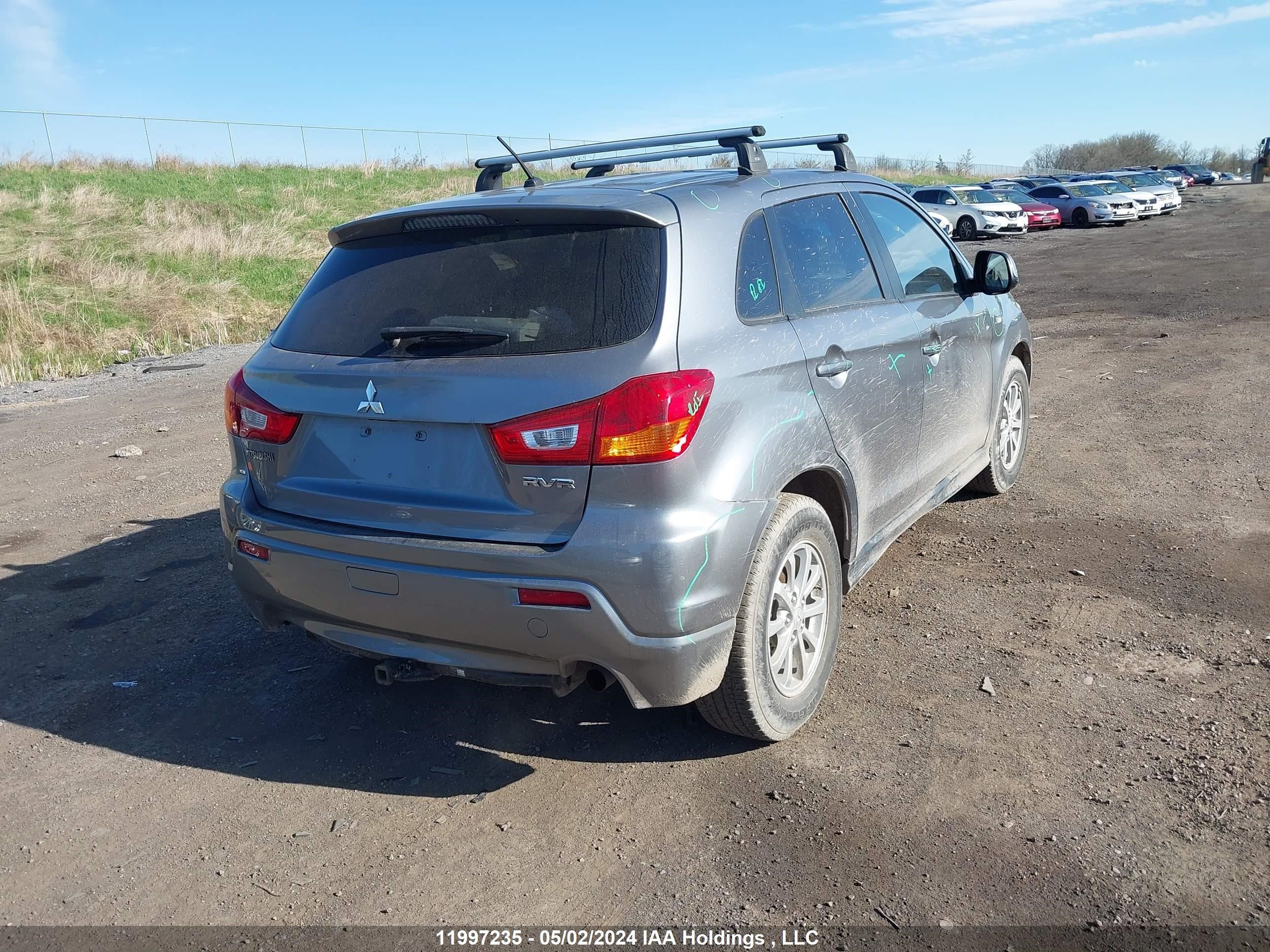 Photo 3 VIN: JA4AH3AU9BZ603568 - MITSUBISHI RVR 