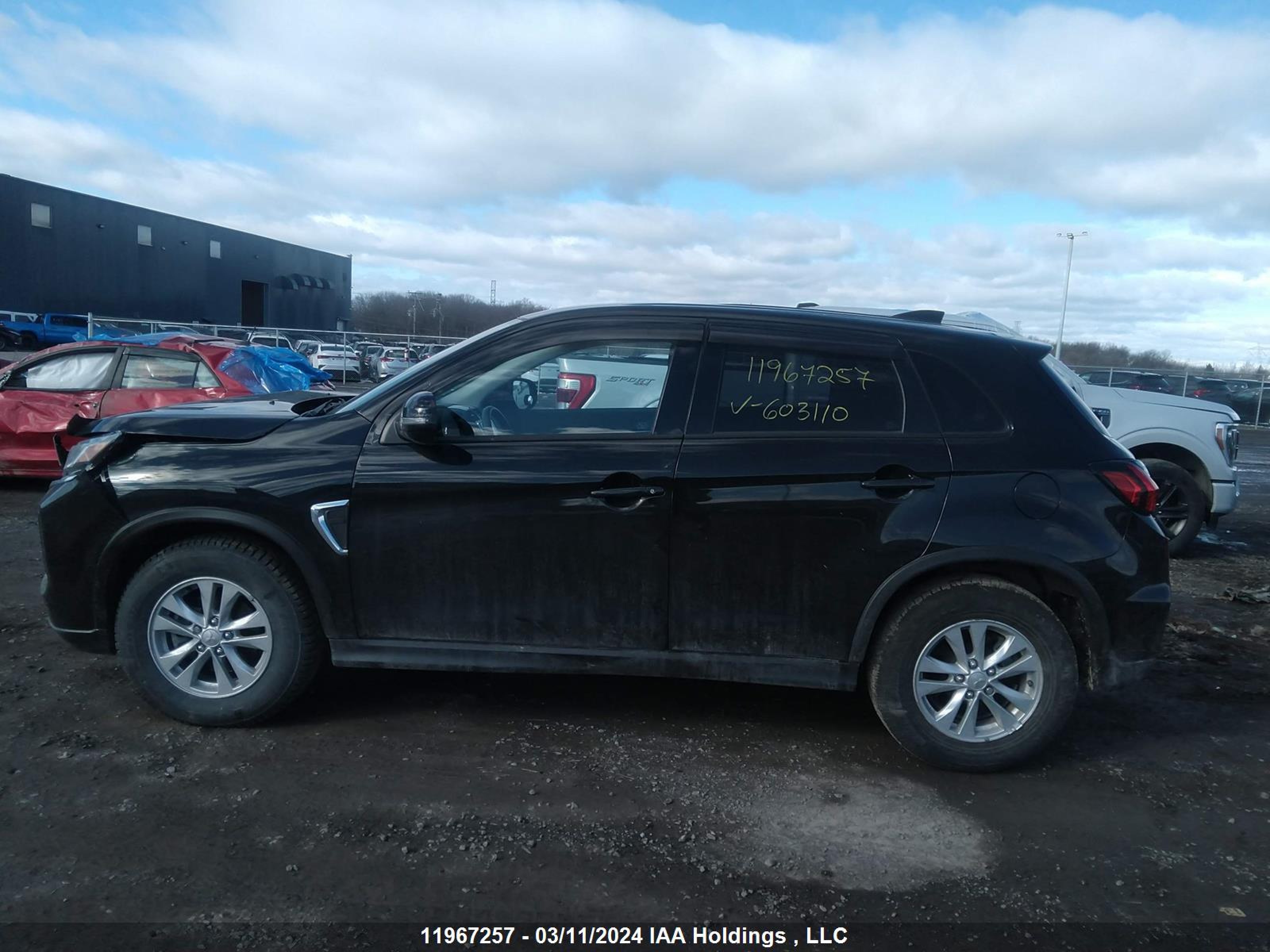 Photo 13 VIN: JA4AHUAU9MU603110 - MITSUBISHI RVR 