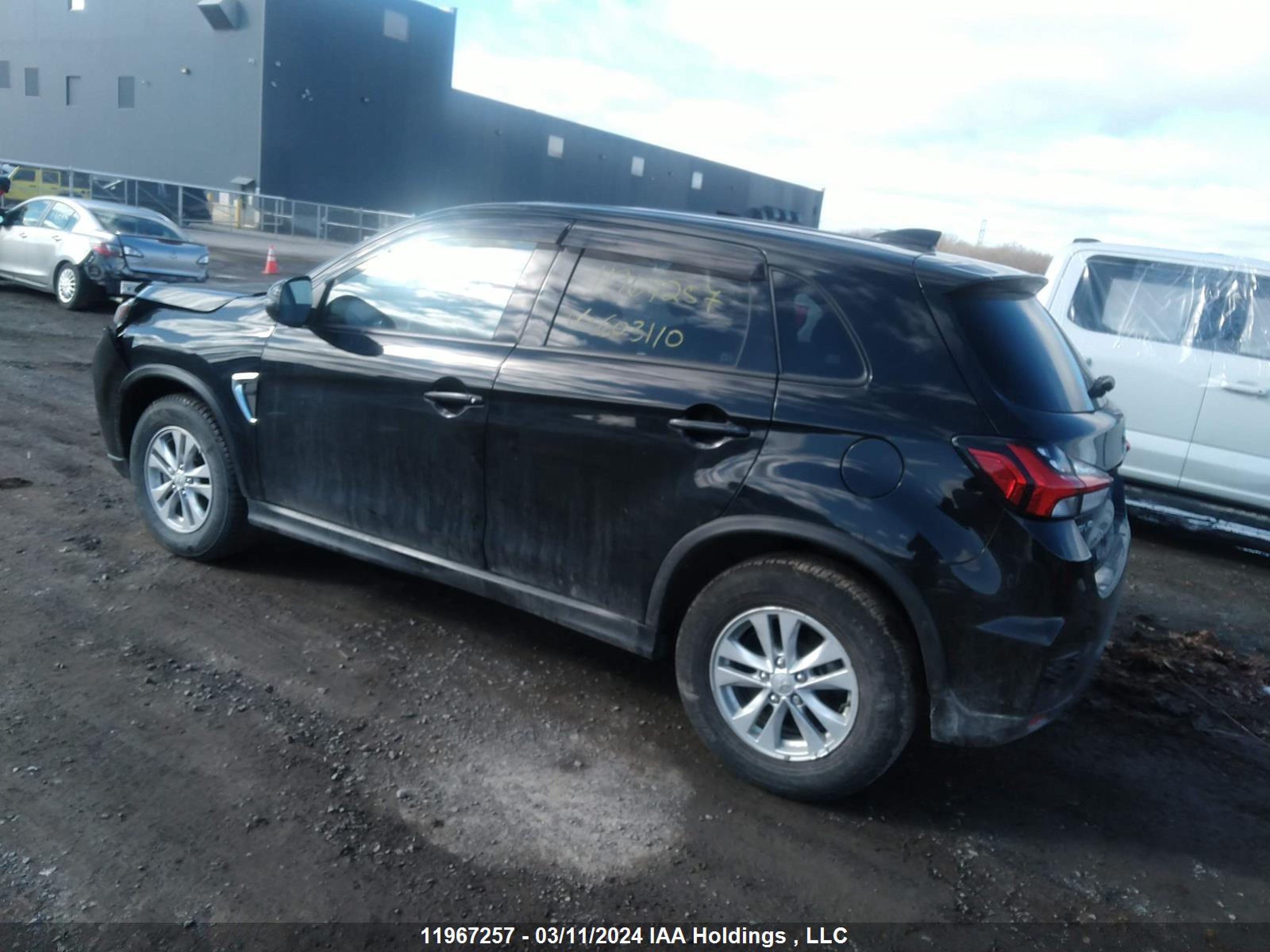 Photo 2 VIN: JA4AHUAU9MU603110 - MITSUBISHI RVR 