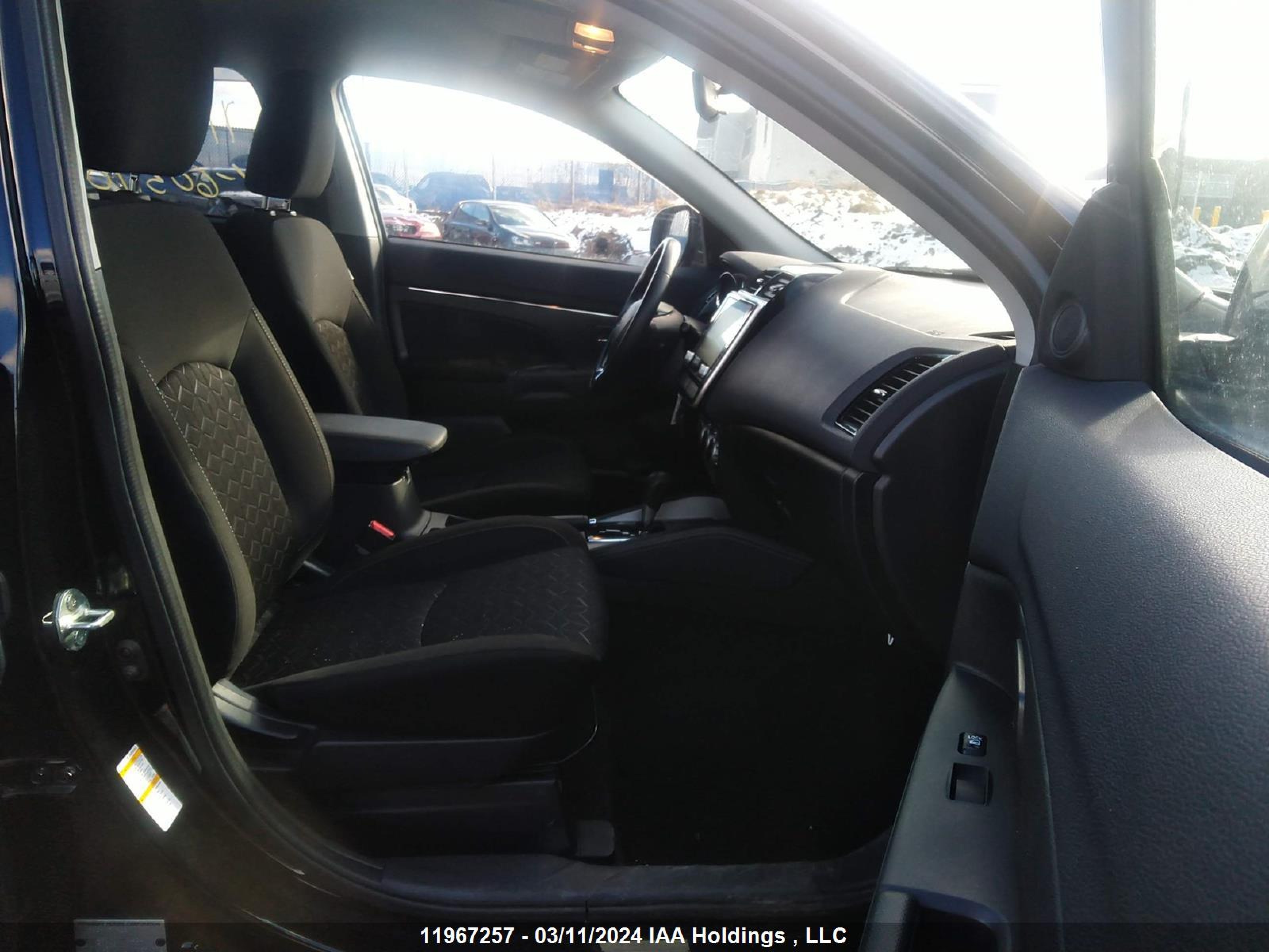 Photo 4 VIN: JA4AHUAU9MU603110 - MITSUBISHI RVR 