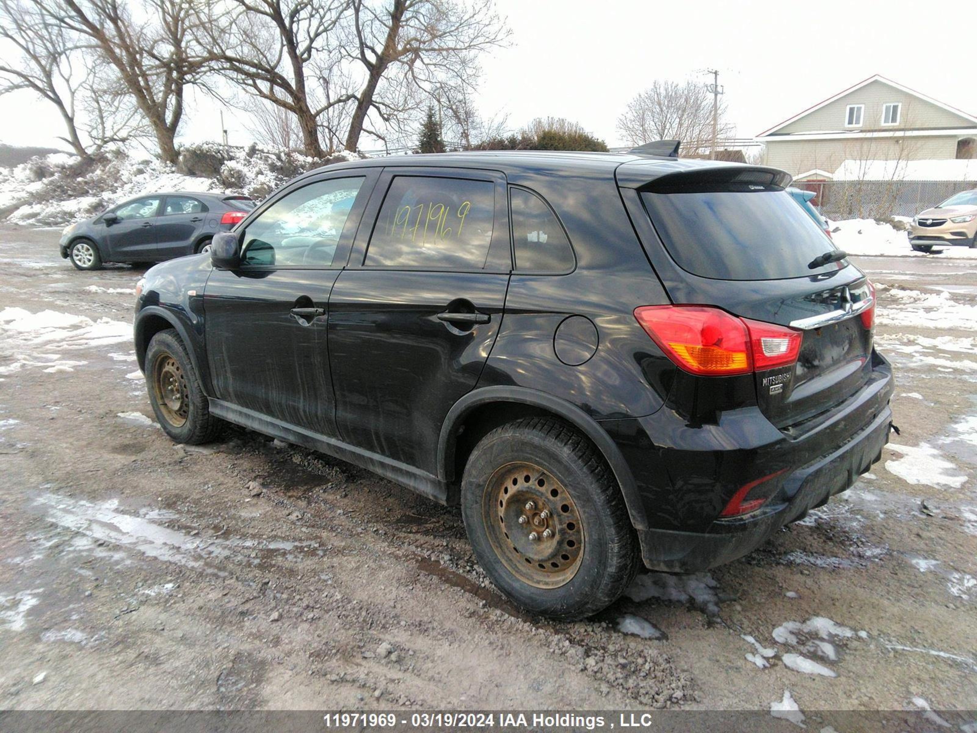 Photo 2 VIN: JA4AJ3AU0JU601367 - MITSUBISHI RVR 