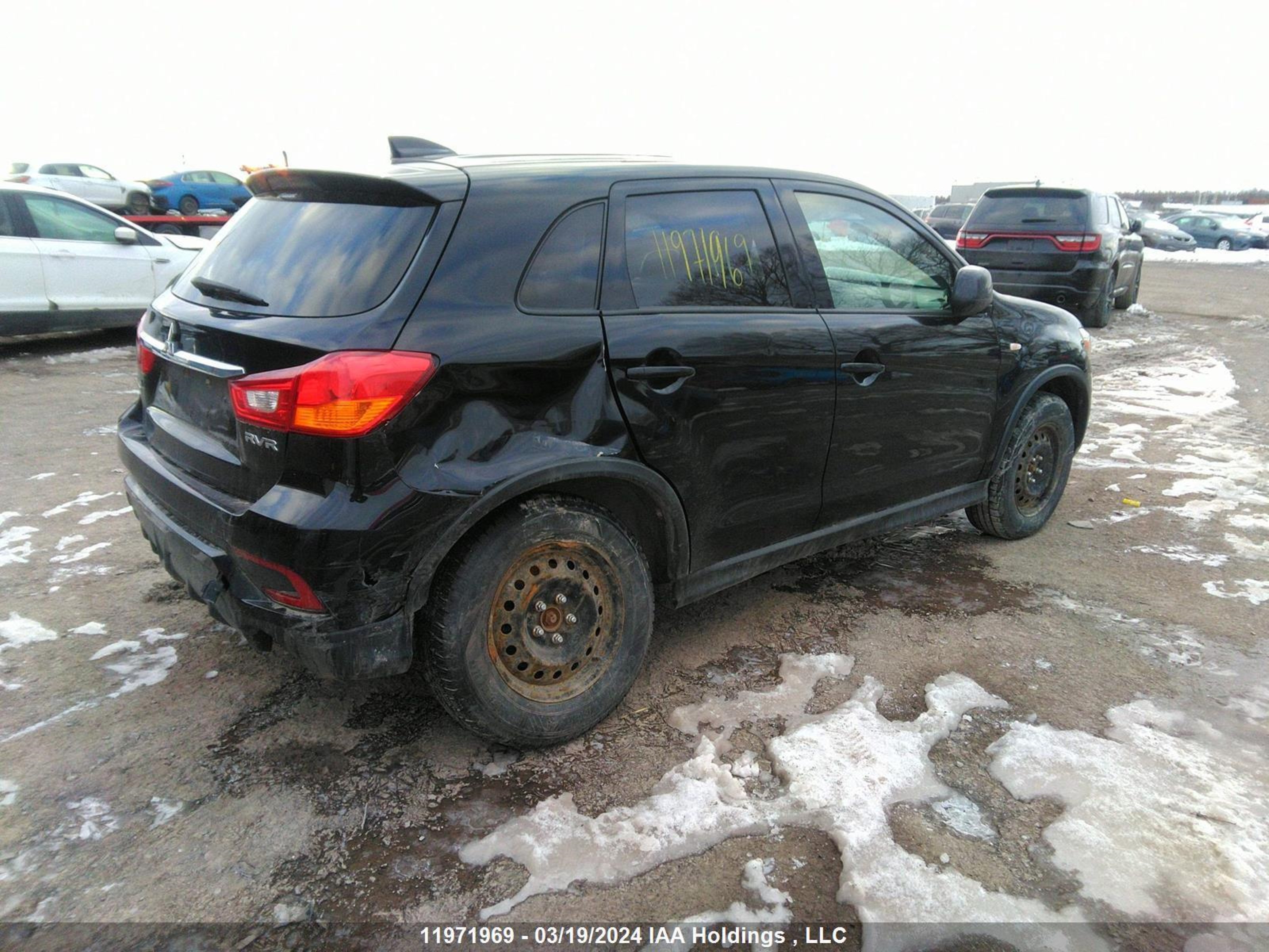 Photo 3 VIN: JA4AJ3AU0JU601367 - MITSUBISHI RVR 