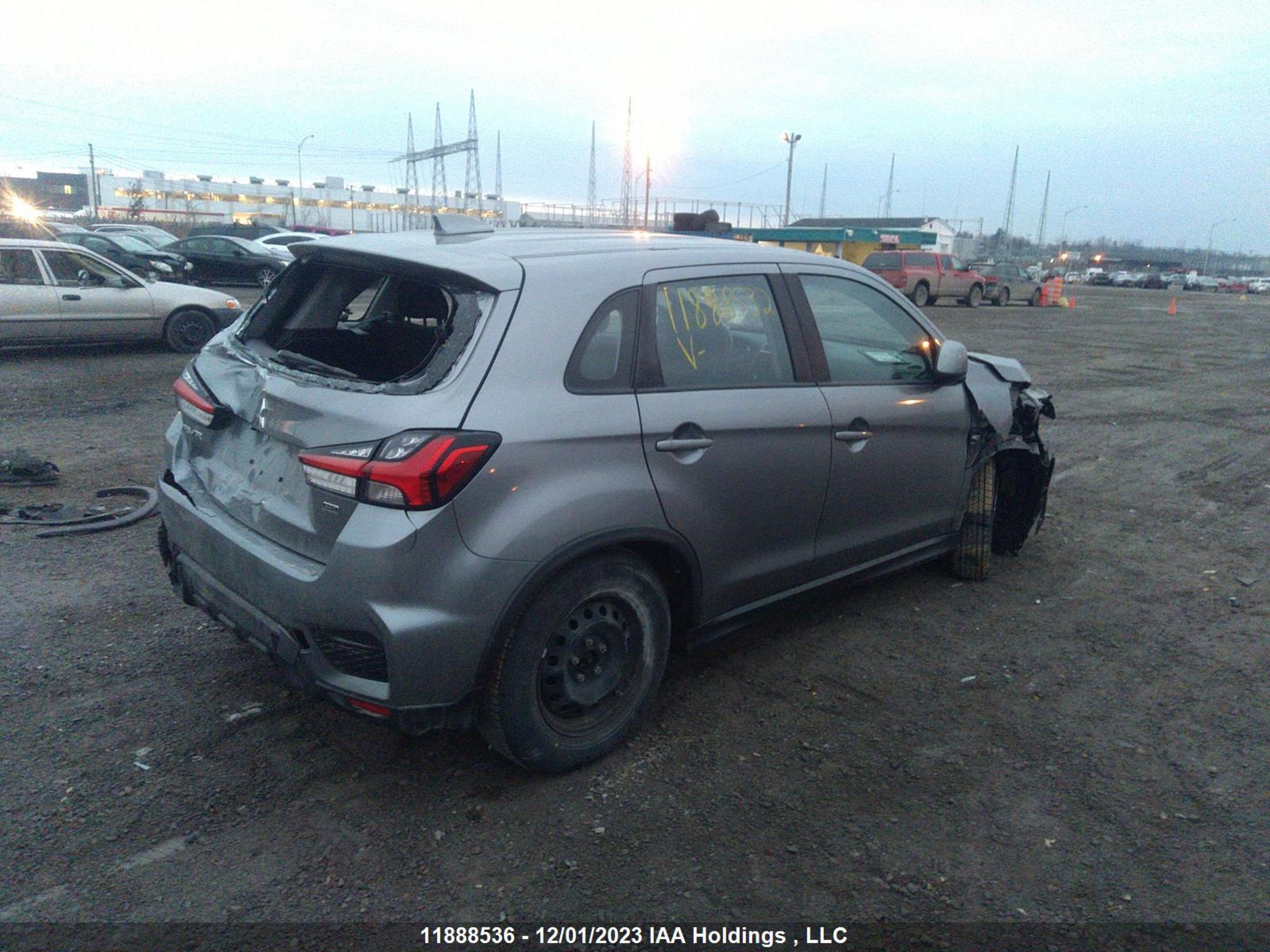 Photo 3 VIN: JA4AJ3AU0LU600464 - MITSUBISHI RVR 