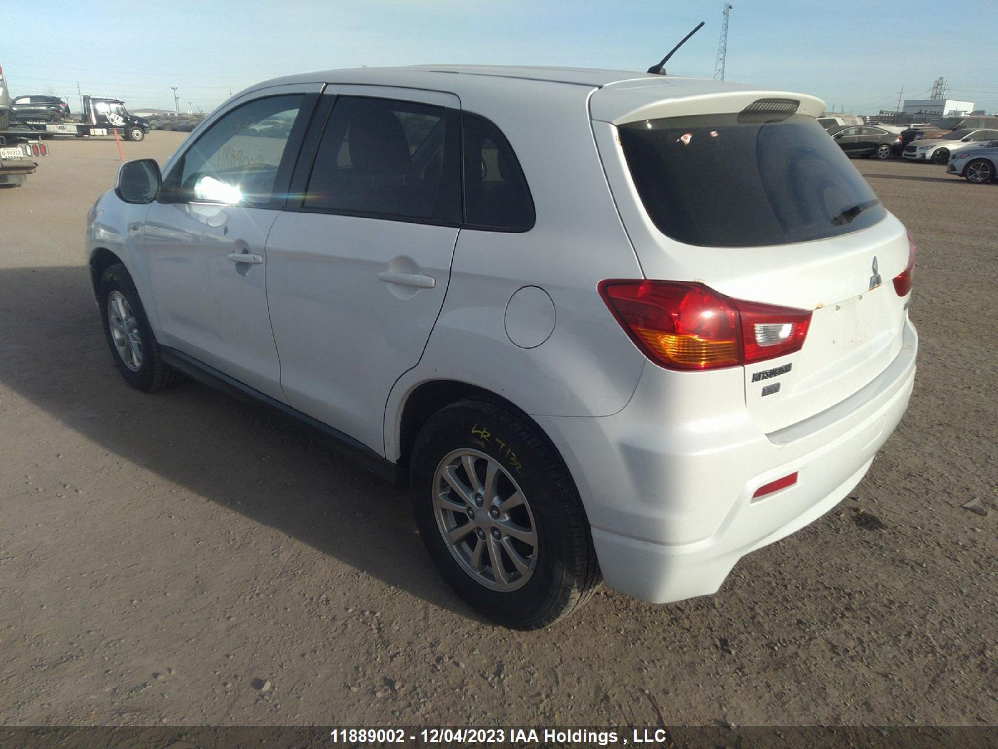 Photo 2 VIN: JA4AJ3AU1BZ602743 - MITSUBISHI RVR 