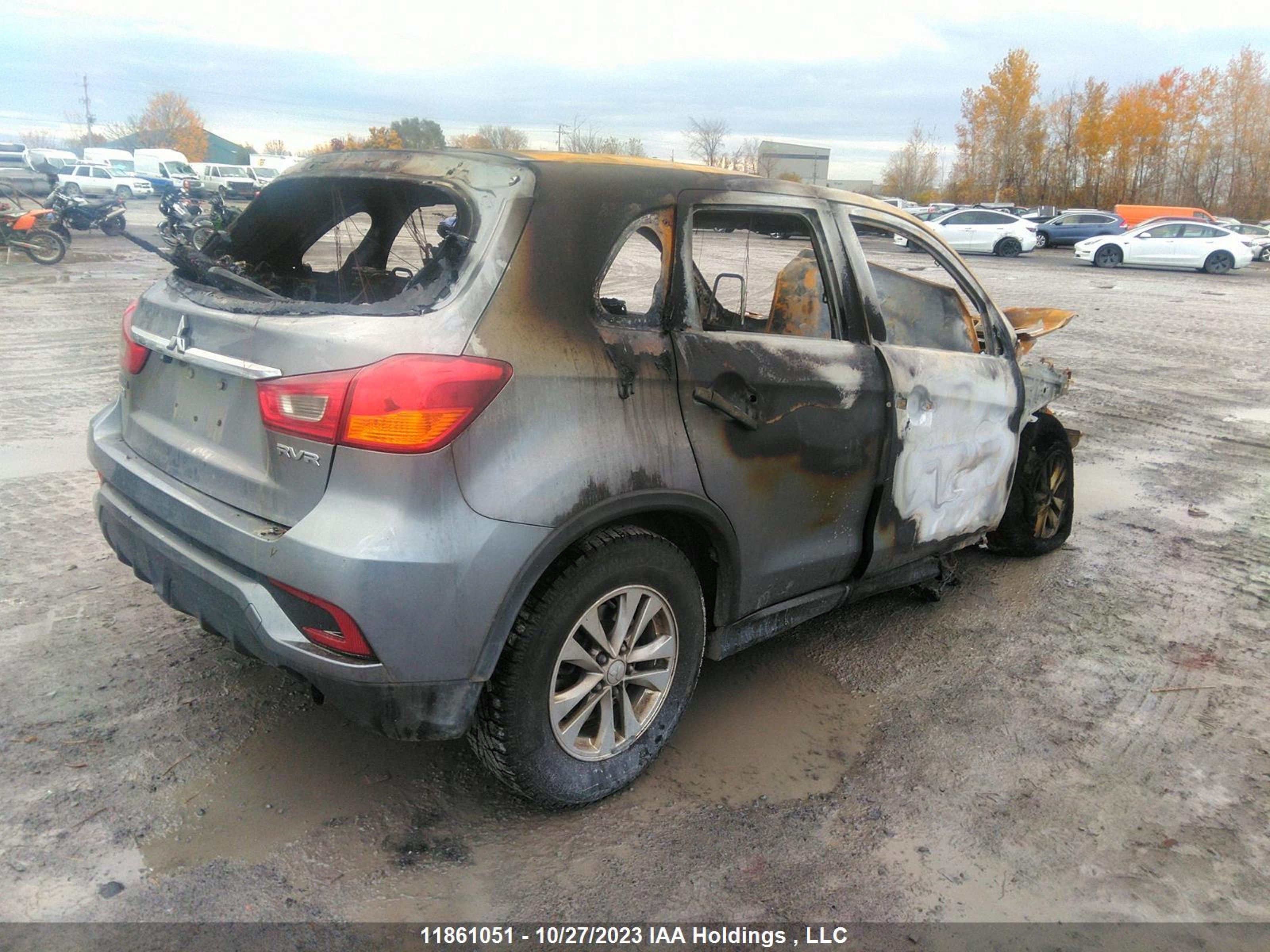 Photo 3 VIN: JA4AJ3AU1KU602559 - MITSUBISHI RVR 