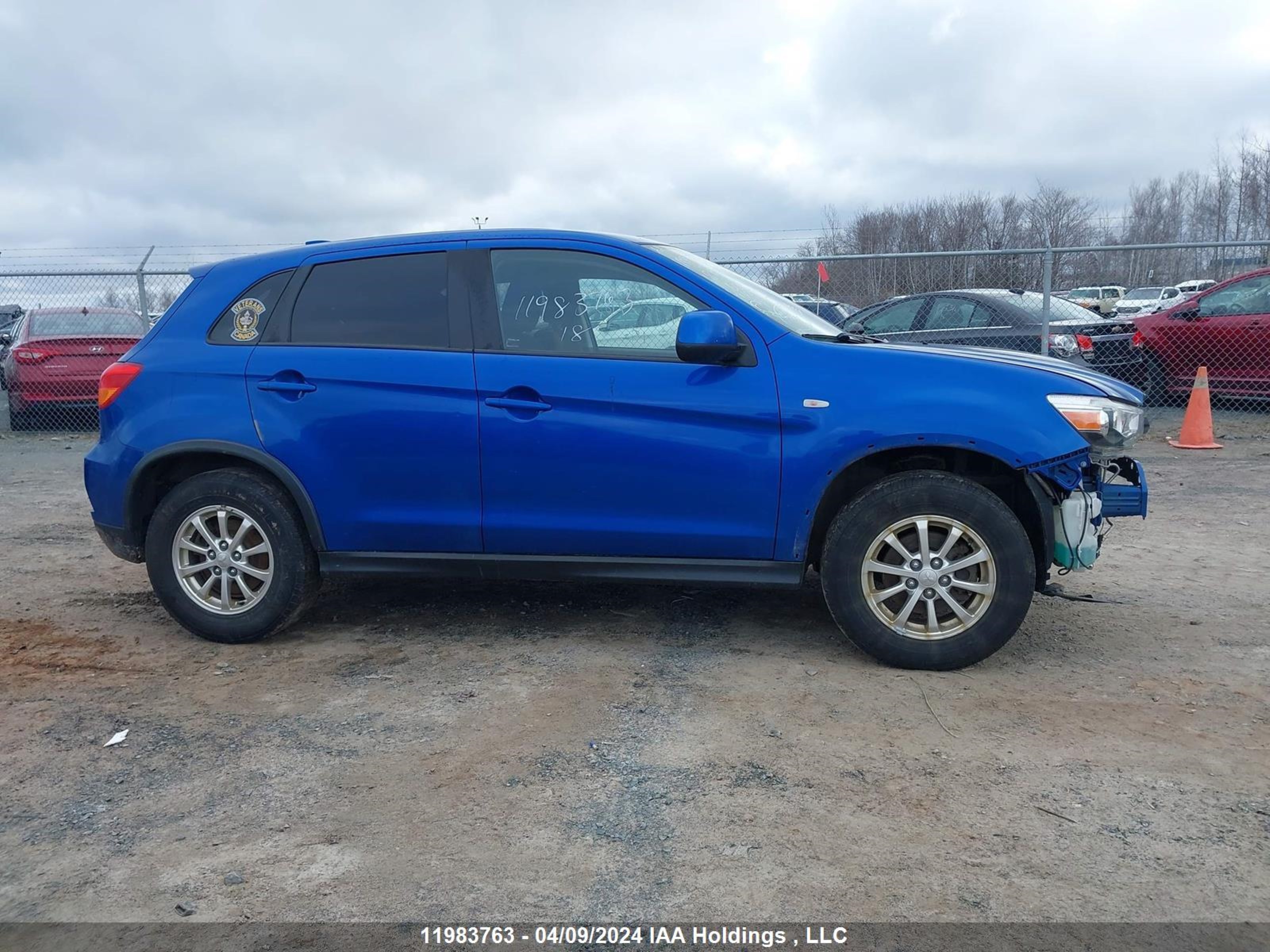 Photo 13 VIN: JA4AJ3AU2JU601094 - MITSUBISHI RVR 