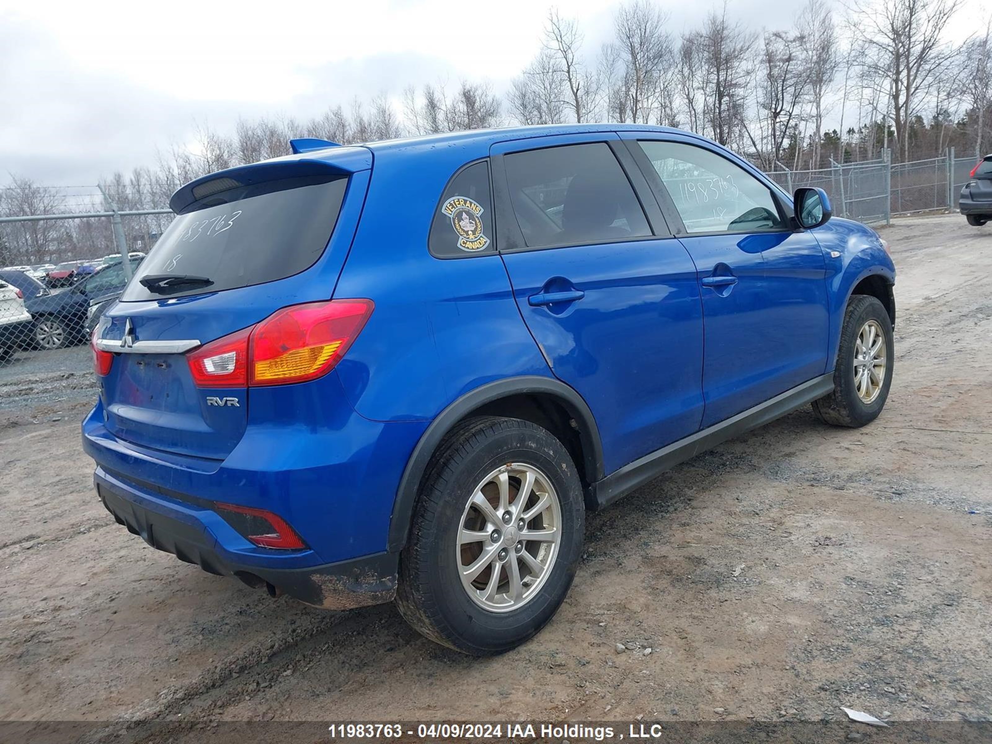 Photo 3 VIN: JA4AJ3AU2JU601094 - MITSUBISHI RVR 