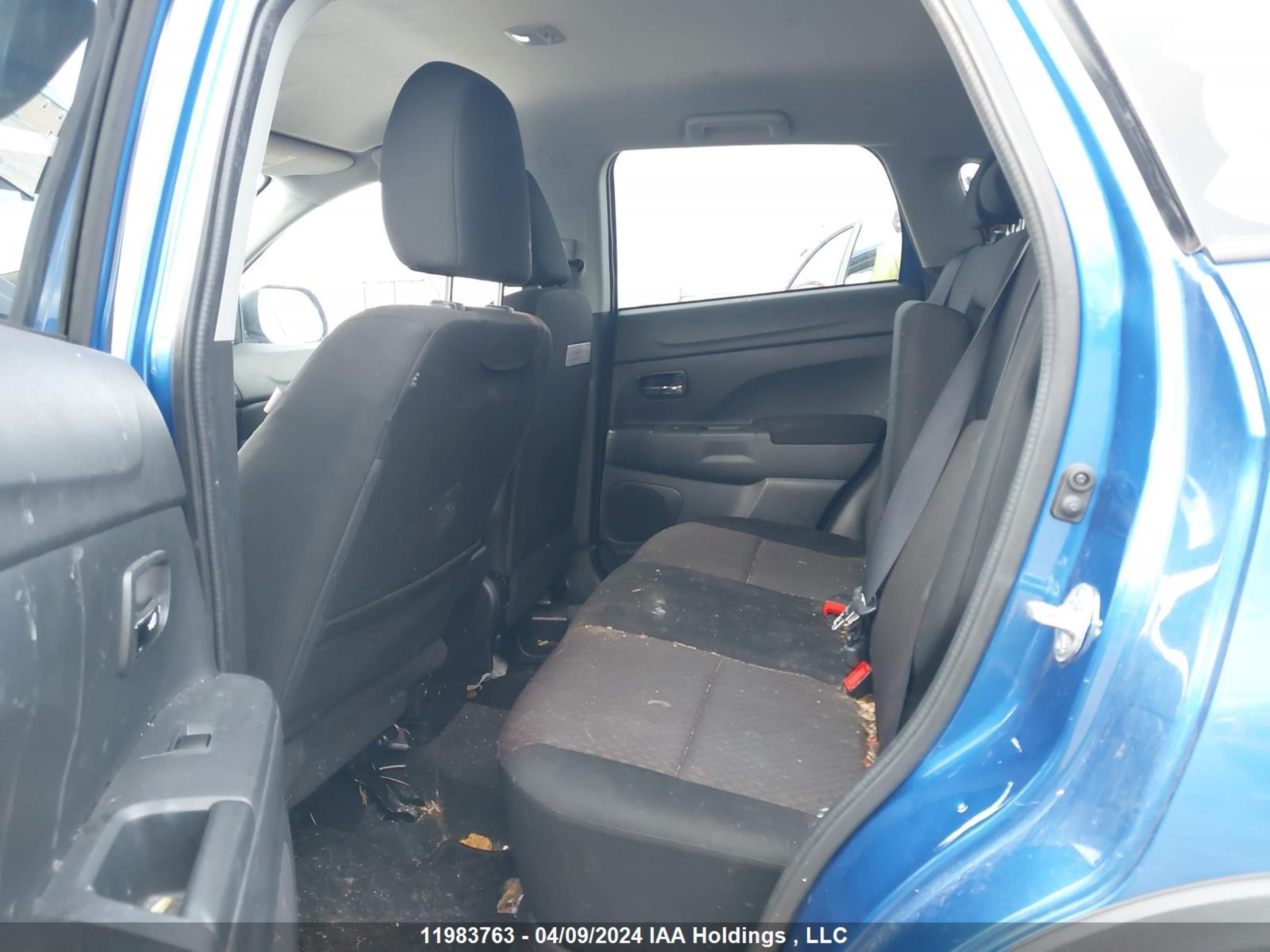 Photo 7 VIN: JA4AJ3AU2JU601094 - MITSUBISHI RVR 