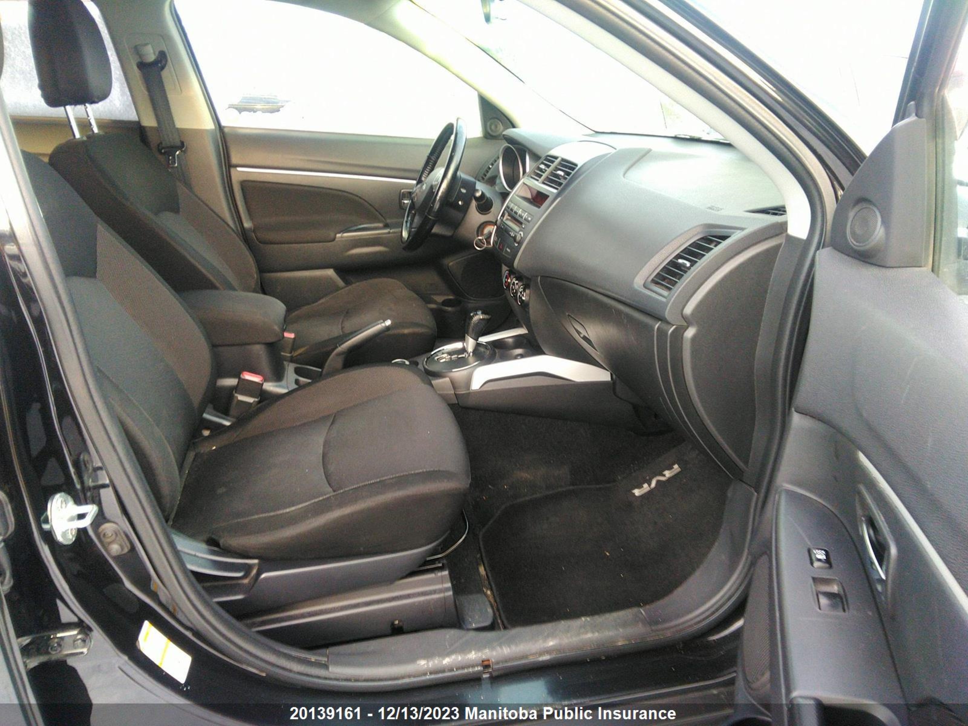 Photo 4 VIN: JA4AJ3AU5CZ601712 - MITSUBISHI RVR 