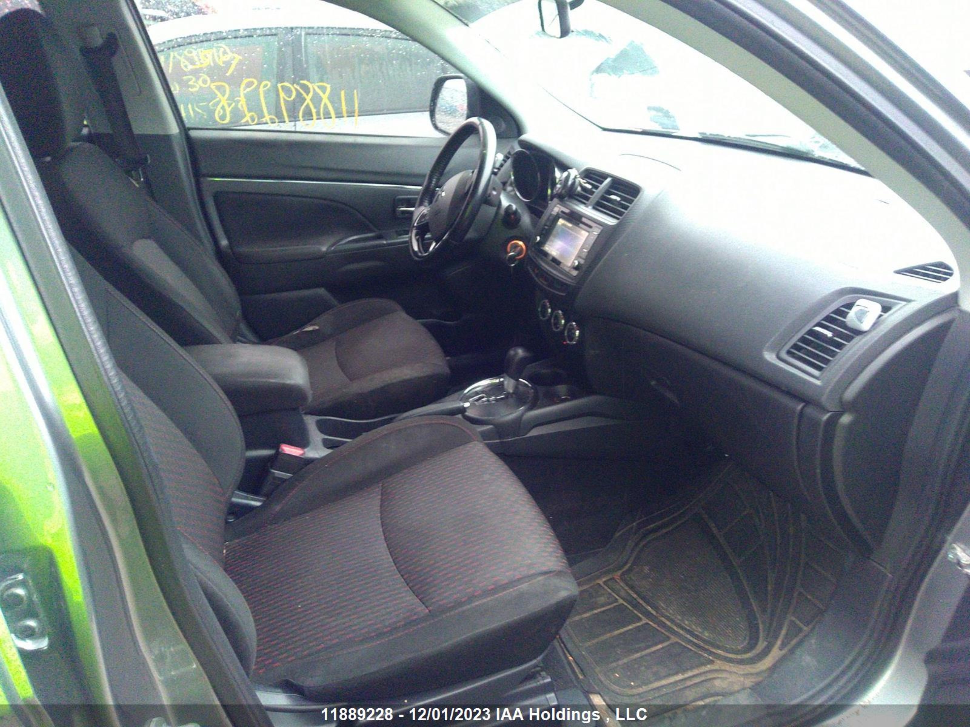 Photo 4 VIN: JA4AJ3AU5HZ610479 - MITSUBISHI RVR 