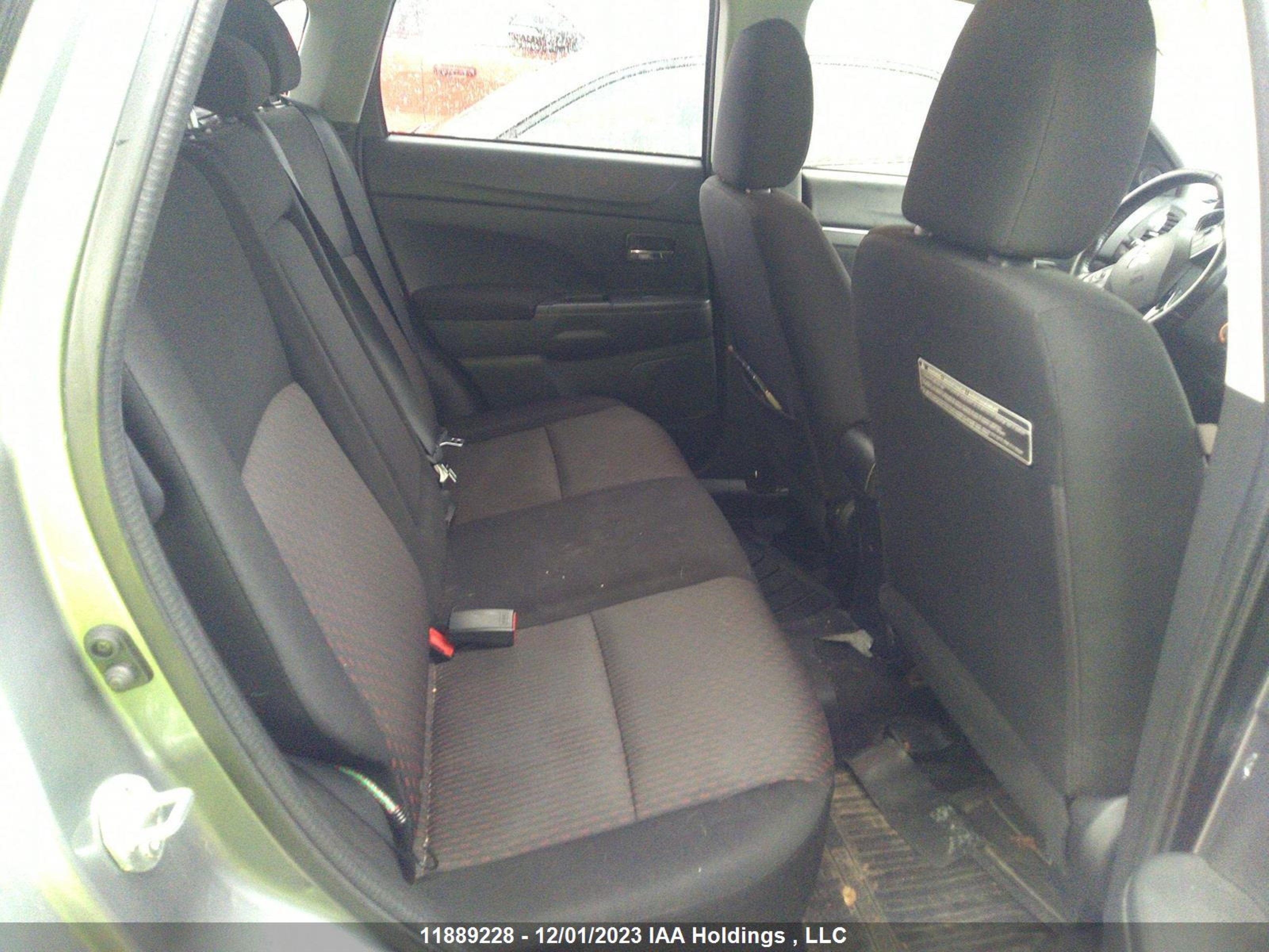 Photo 7 VIN: JA4AJ3AU5HZ610479 - MITSUBISHI RVR 